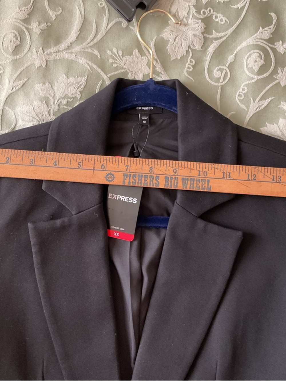Express Black Women's Blazer - Picture 3 of 7